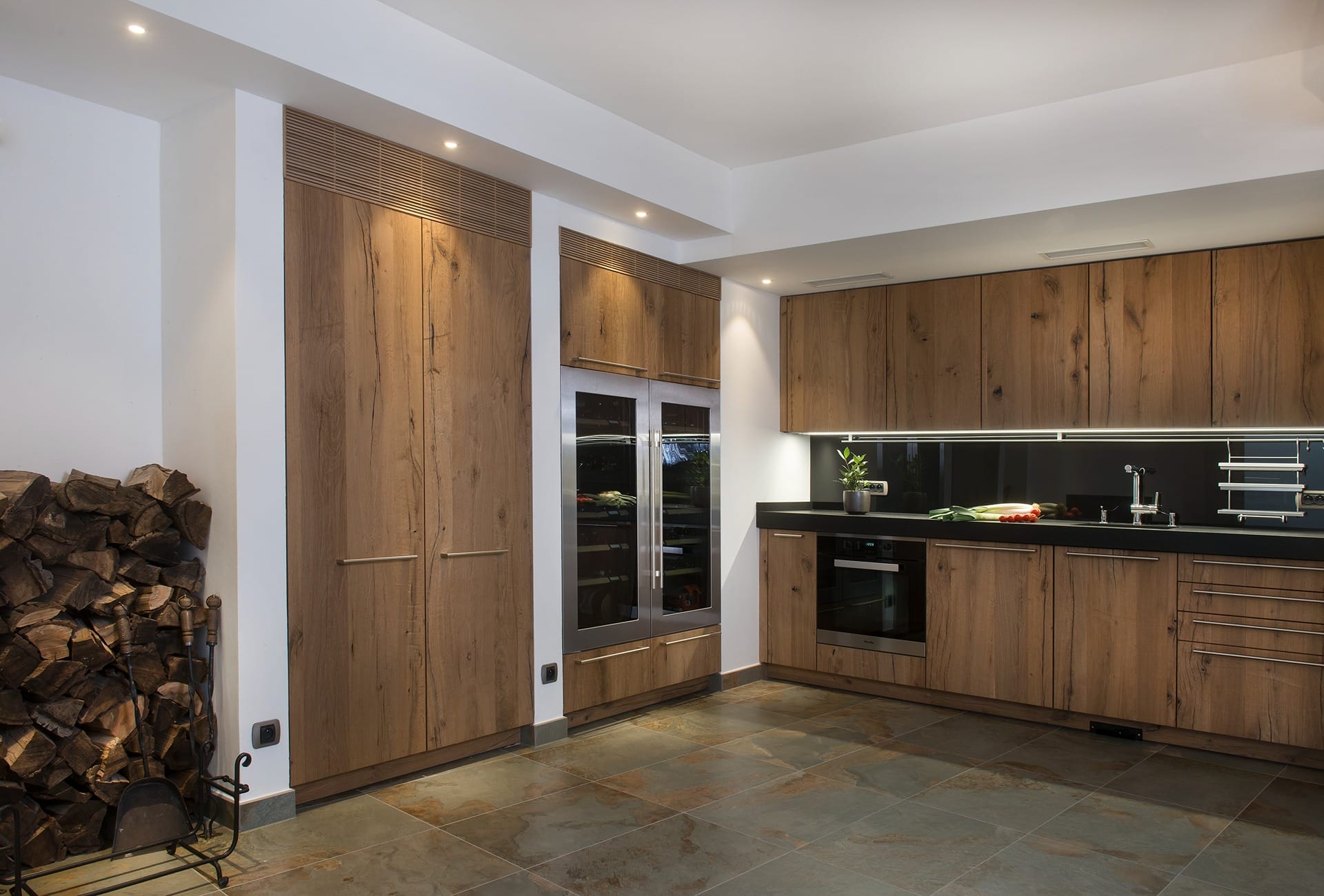 EGGERSMANN</br>
Dýha