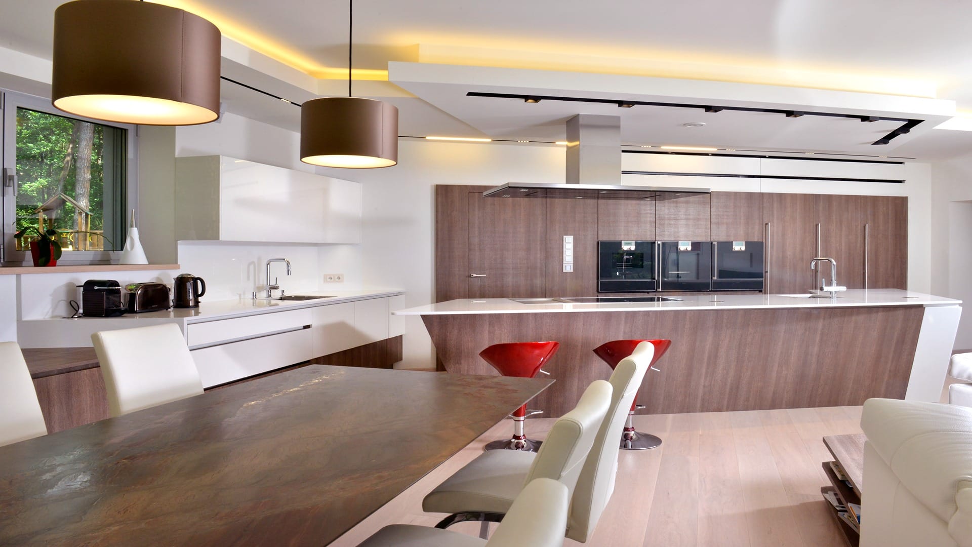 EGGERSMANN</br>Lak vysoký lesk / Melamin