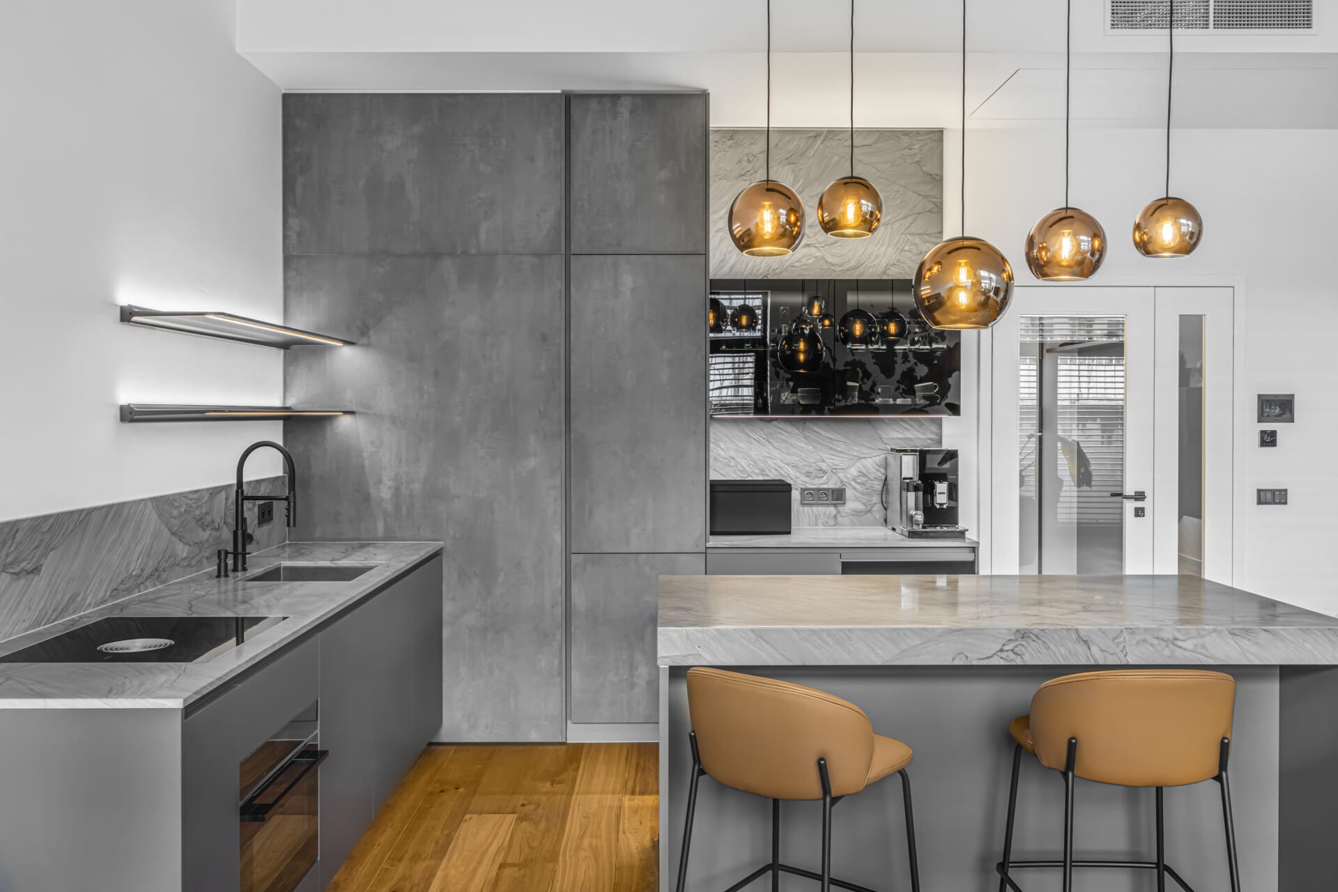 HÄCKER CONCEPT 130</br>
Comet Graphite