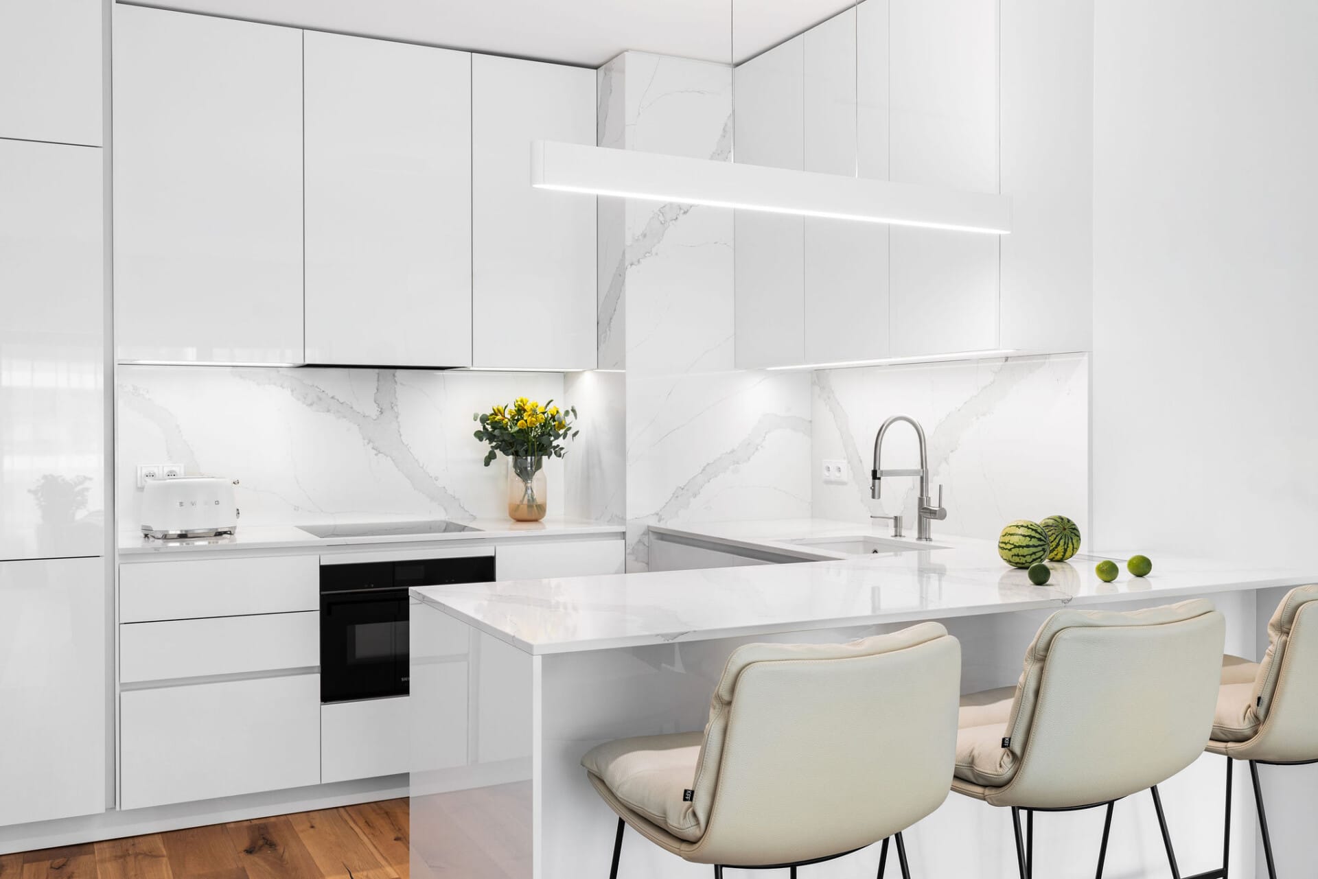 HÄCKER CONCEPT 130 </br>Perfect Brilliant / Polar White